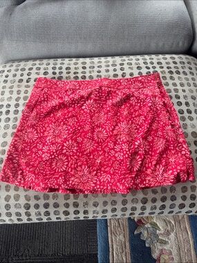 Rio skirt so adorable Women's Pink Floral Mini Skirt velcro opening